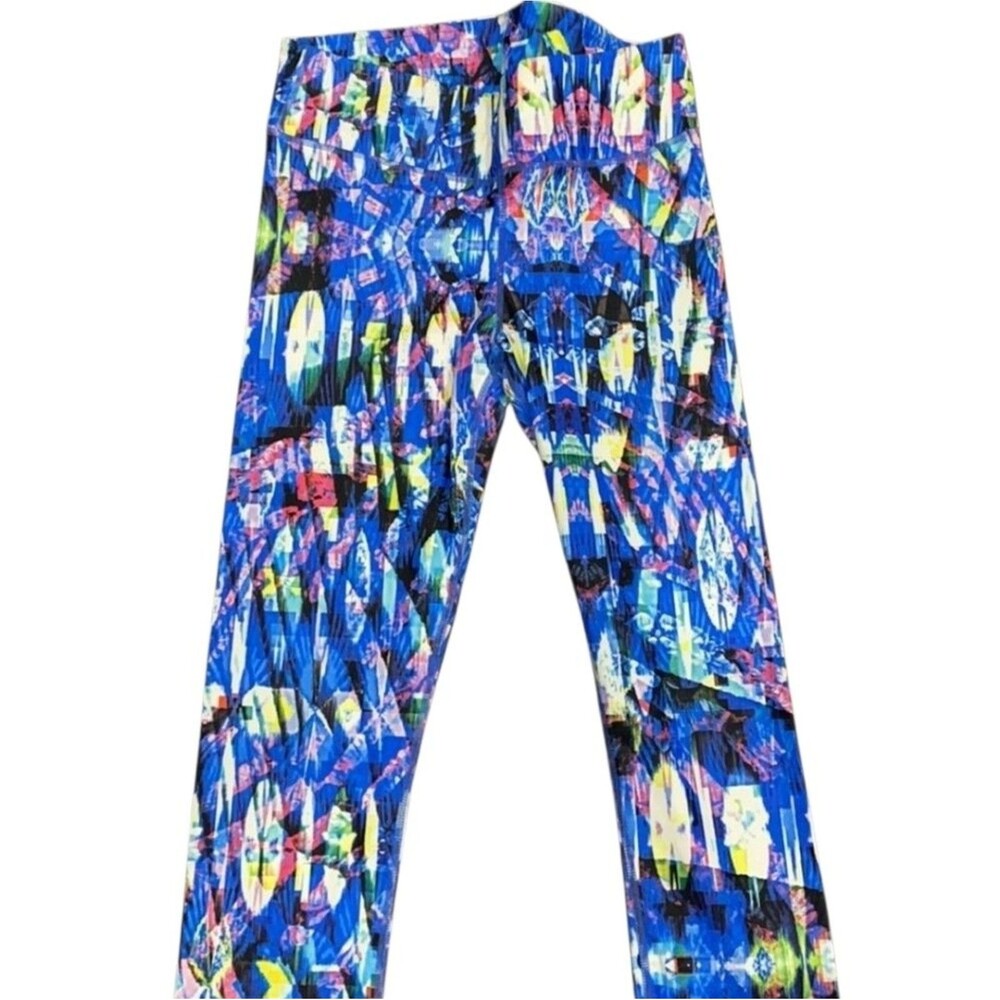 Fabletics Define PowerHold Mid-Rise Capri Leggings Reef Print Blue S - Picture 5 of 8